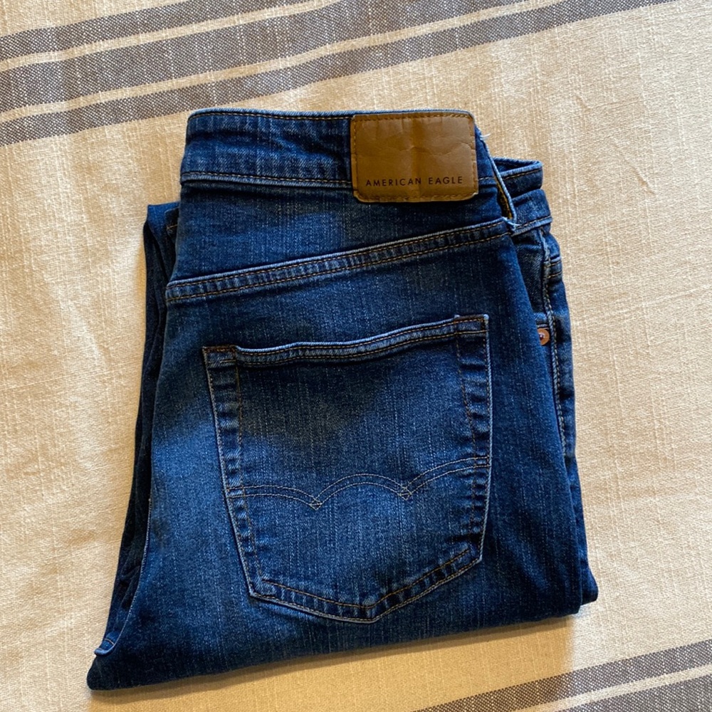 American Eagle relaxed straight air flex  30x34